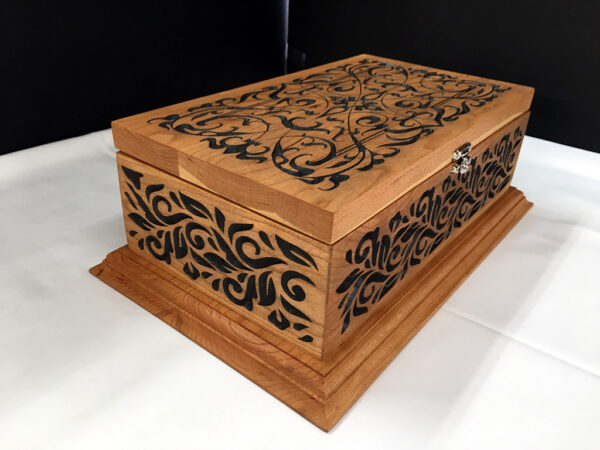 Boite décorative en cerisier incrusté d'arabesque floral -2